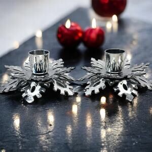 2 Metal Christmas Candle Holders 3D Silver Snowflake